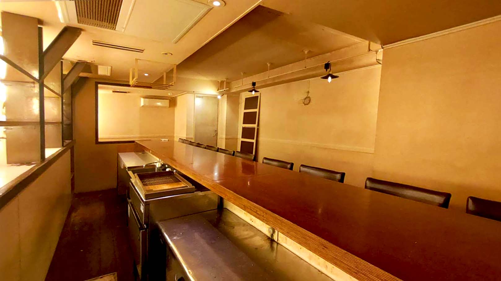 写真：アップトーンビル　302