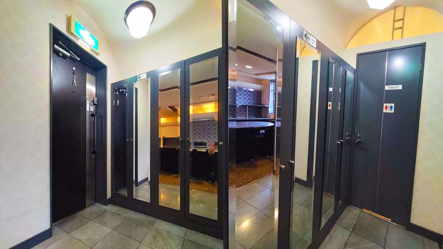 写真：For Youビル　401