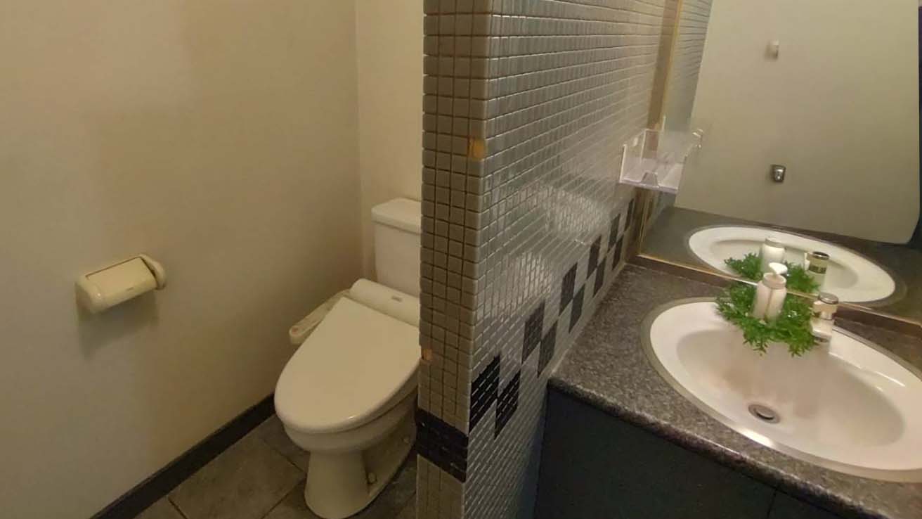 写真：For Youビル　401