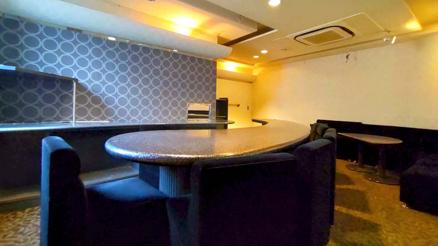 写真：For Youビル　401