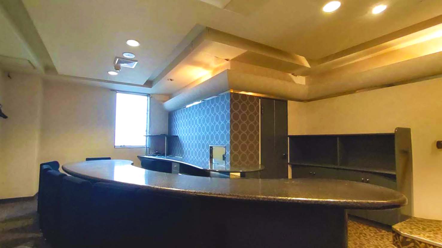 写真：For Youビル　401