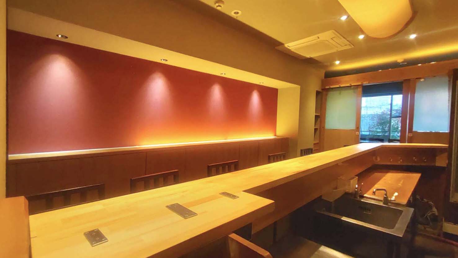 写真：セントプレイス新天地　7F　最上階ワンフロア