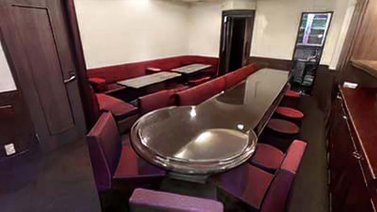 写真：QUONKビル　201